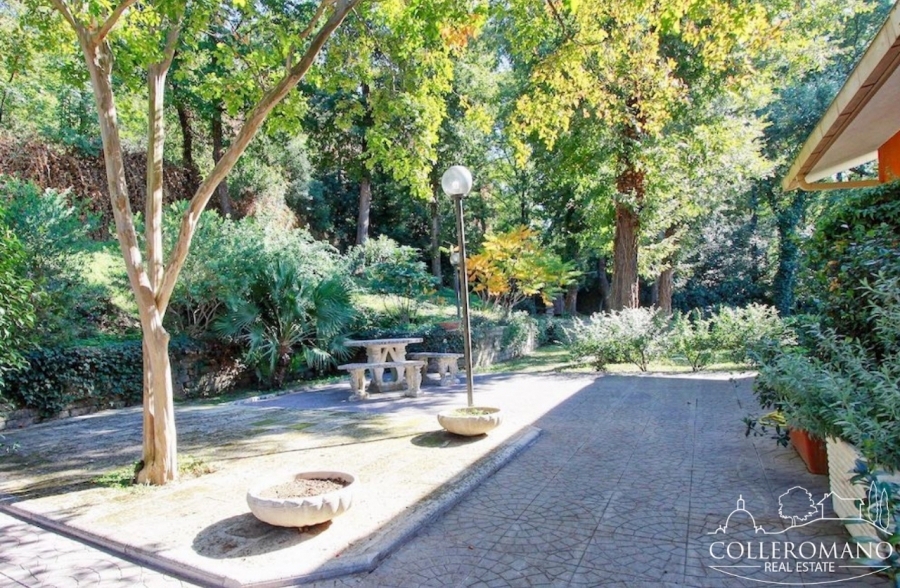 Villa Loc. Colleromano  - foto 4