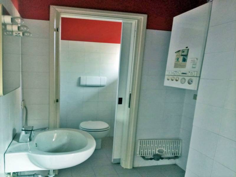 Negozio via Allegreni 39  - foto 9