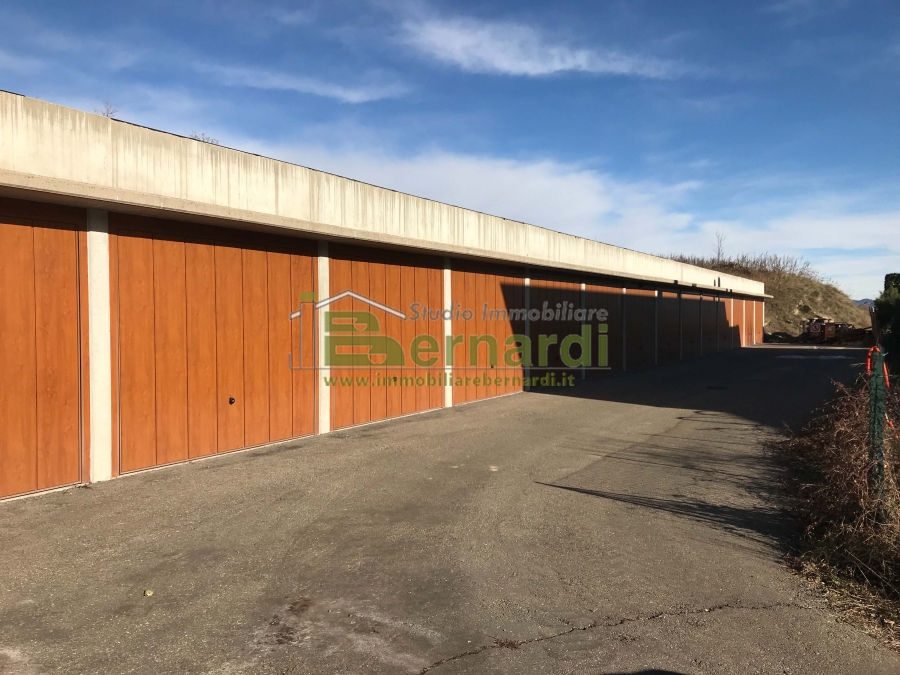 Box - Garage - Posto Auto Via Fontanine 2-22, Fanano