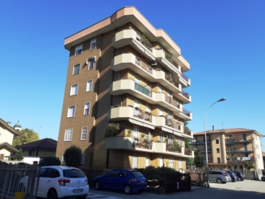 Appartamento via Carducci  - foto 2