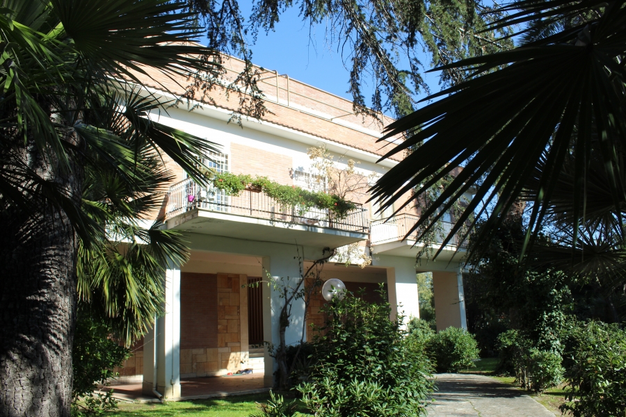 Attico - Mansarda Vicolo Piave  loading=
