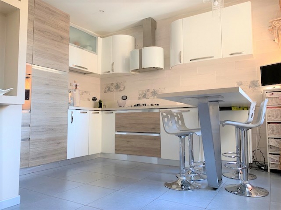 Appartamento TRAV. de ANGELIS 