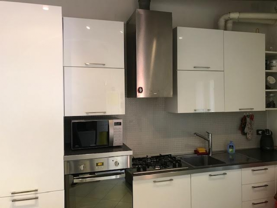 Appartamento Via Marangoni  - foto 2