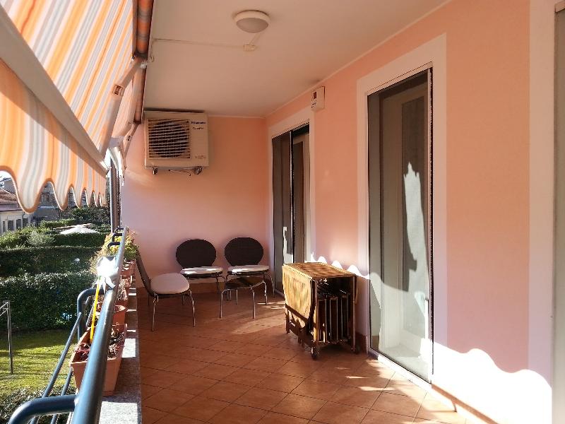 Appartamento via v.l.  loading=