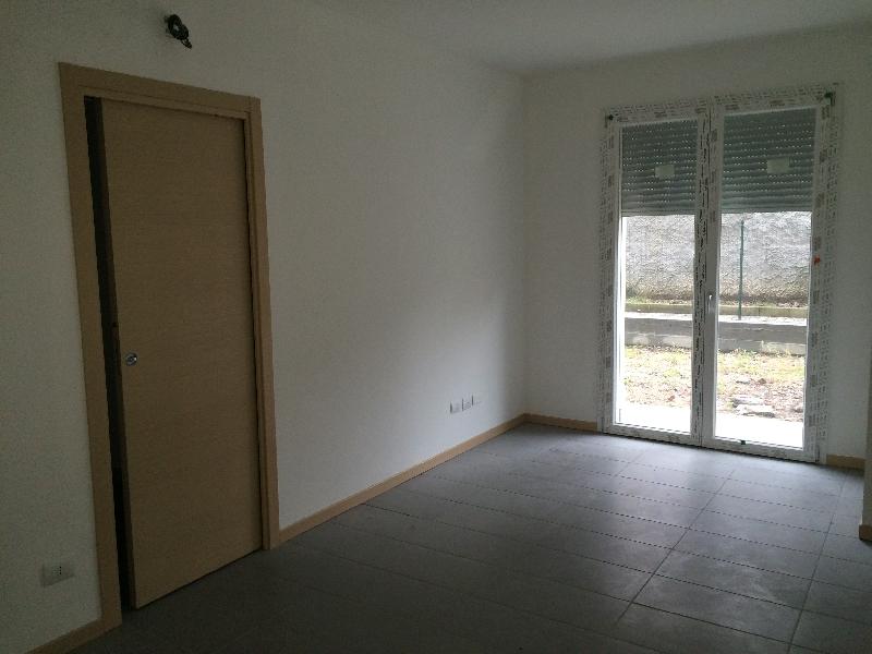 Appartamento via A. Sant'Elia n.27/21  - foto 5