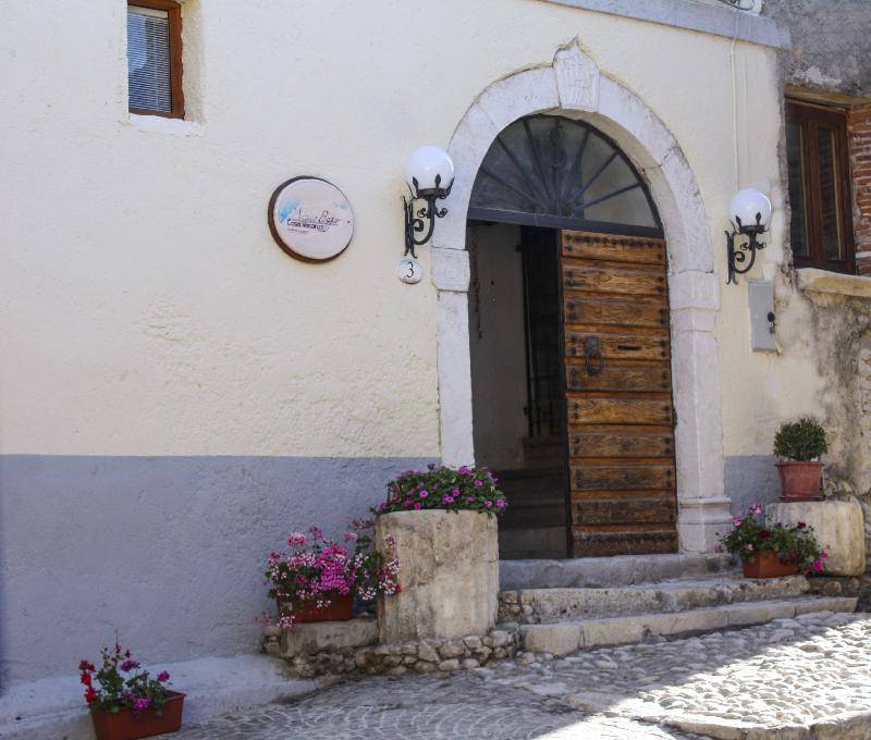 Appartamento Via della Fonte, 3  - foto 3