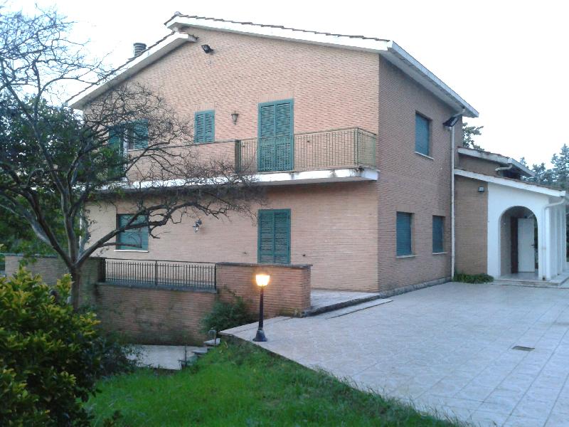Villa via vincenzo cuoco  - foto 11