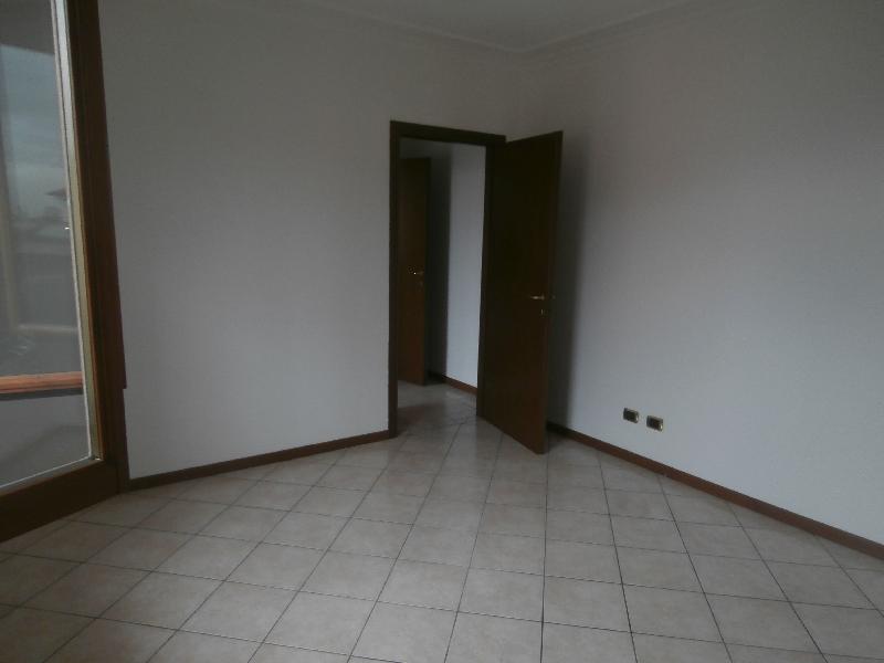 Appartamento via Raffaello  - foto 6