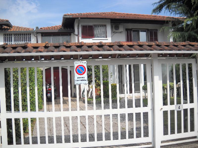 Villa Via Fratelli Rosselli 4, Assago