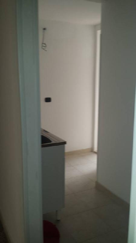 Appartamento via crispi, 99  - foto 9
