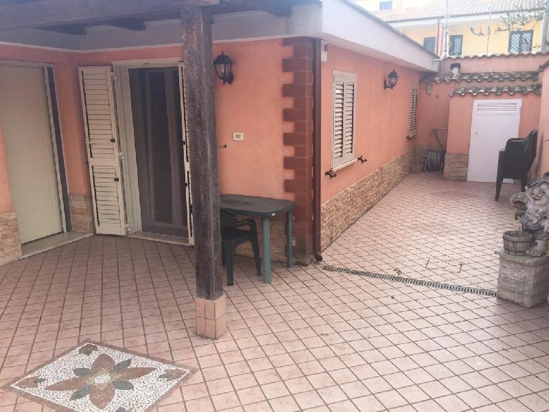 Villa Via Massimiliano Erasi 