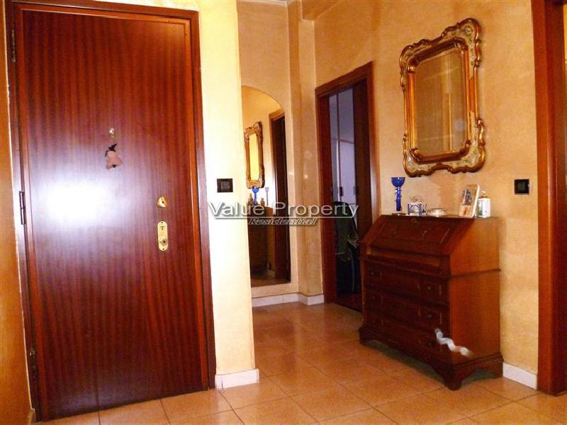 Appartamento via Cenisio,9  - foto 2
