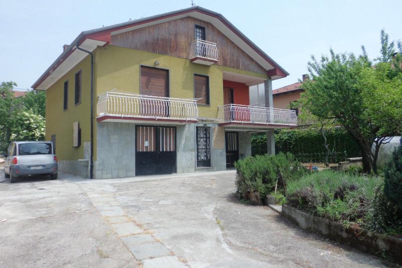 Casa indipendente Viale Madonna dei Fiori, Bra