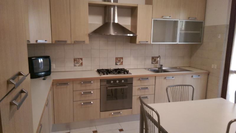 Appartamento Via Donatori di Sangue, 6  loading=