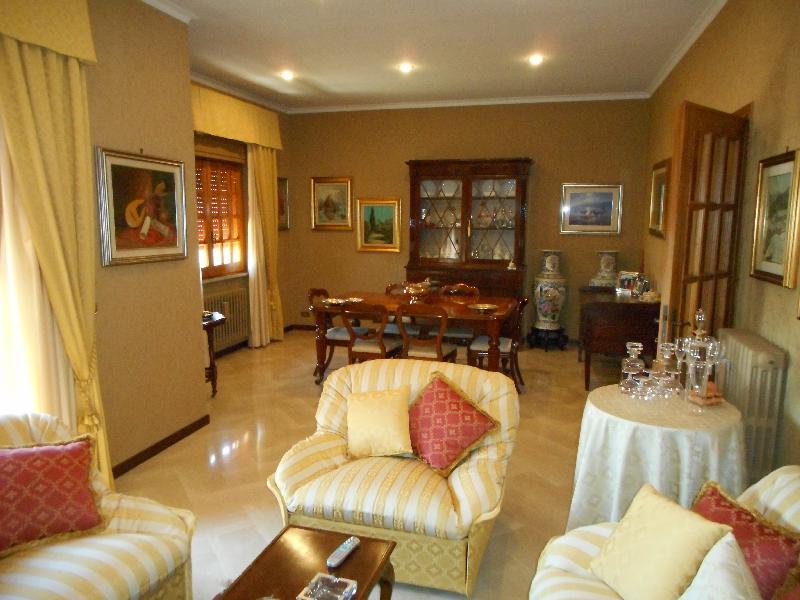 Villa VIA GIUSEPPE FRACAROLI  - foto 3