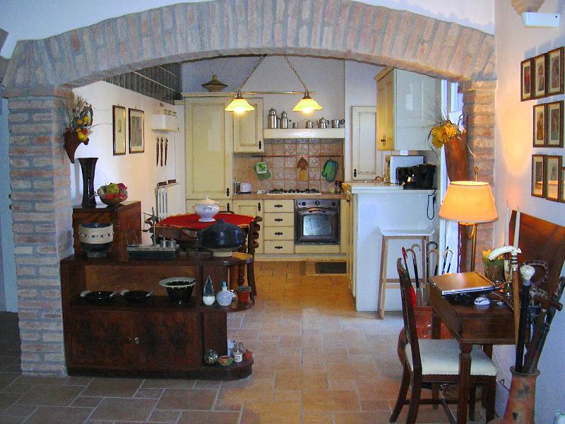 Porzione di casa via vignolese  - foto 2