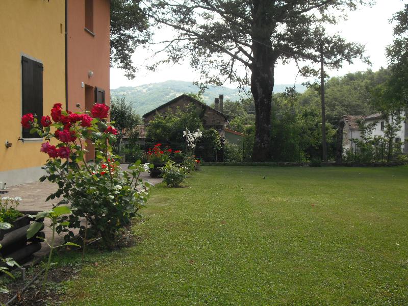 Casa singola frazione Giarola di Ligoncghio nr.19 42039 Reggio Emilia  - foto 7