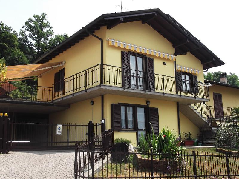 Villetta a schiera, Sant'Omobono Terme