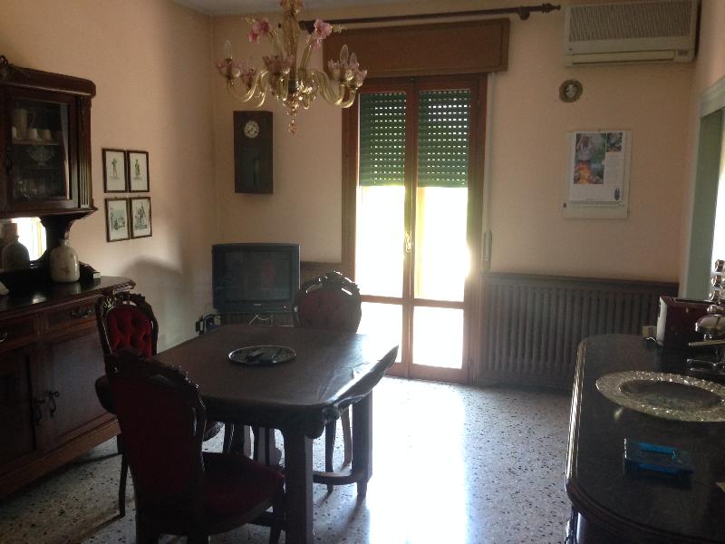 Palazzo / Stabile Via Marconi 20  - foto 2