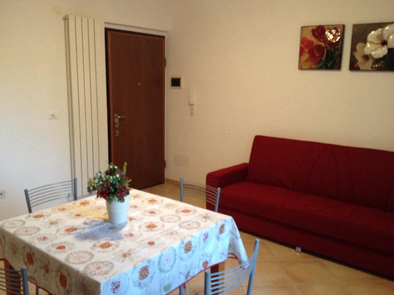 Appartamento Via lago di Bracciano 15  - foto 2