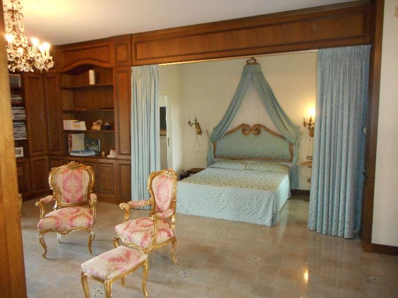 Appartamento VIA EMILIO GIRARDINI  - foto 2