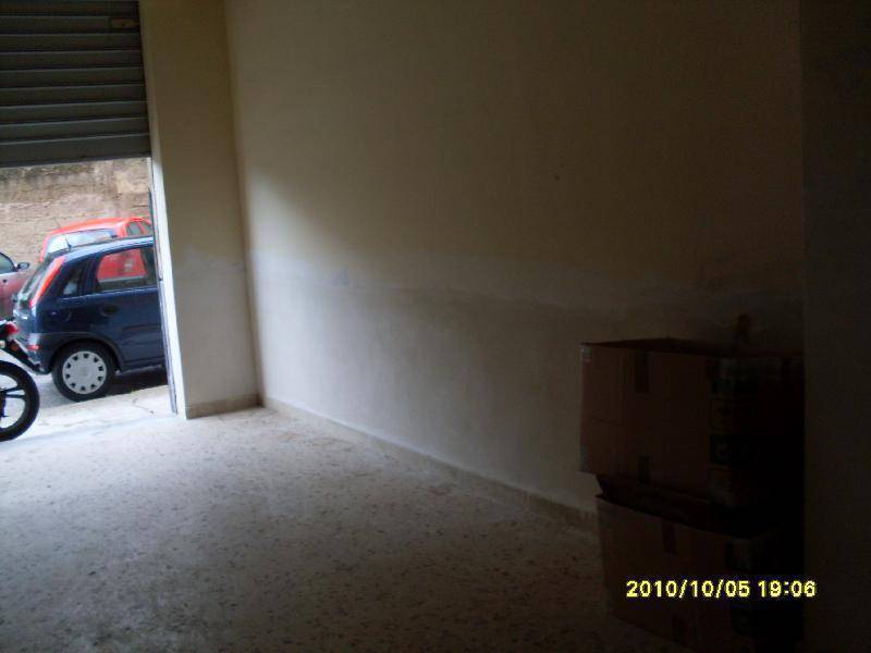 Box - Garage - Posto Auto VIA BENEDETTO CROCE /VIA ALCANTARA  loading=