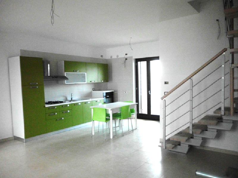 Villetta a schiera via ugo foscolo  - foto 2