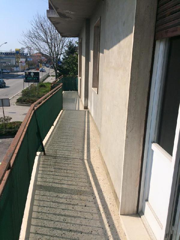 Appartamento viale europa 96  - foto 3
