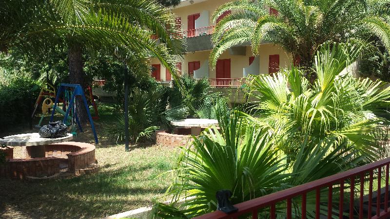 Appartamento Via Marina, Calalunga  - foto 2