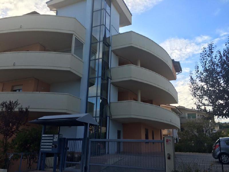 Appartamento via avezzano 