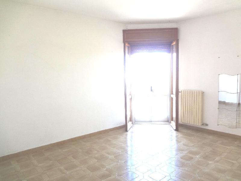 Appartamento Via Vittime del Lavoro  - foto 5