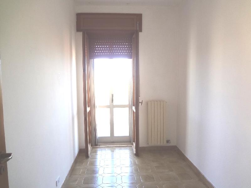 Appartamento Via Vittime del Lavoro  - foto 6