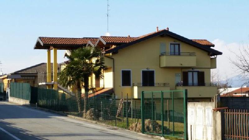 Trilocale VIA PER APPIANO 