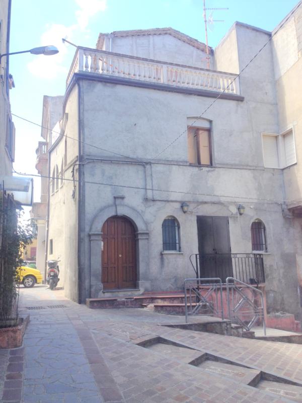 Palazzo / Stabile Via Umberto 1  - foto 3