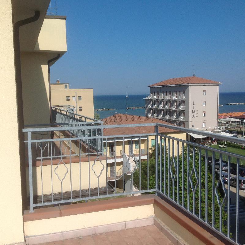 Appartamento viale Romagna  - foto 2