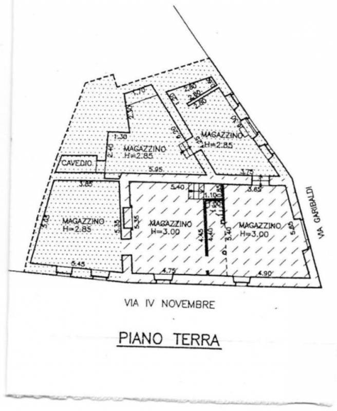Palazzo - Stabile via IV novembre ang. via garibaldi  - foto 12