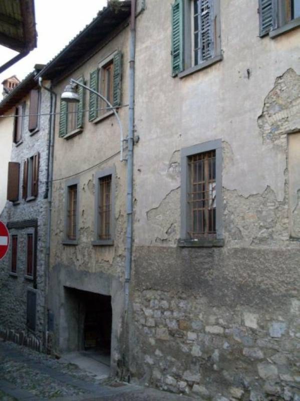 Palazzo - Stabile via IV novembre ang. via garibaldi  - foto 2