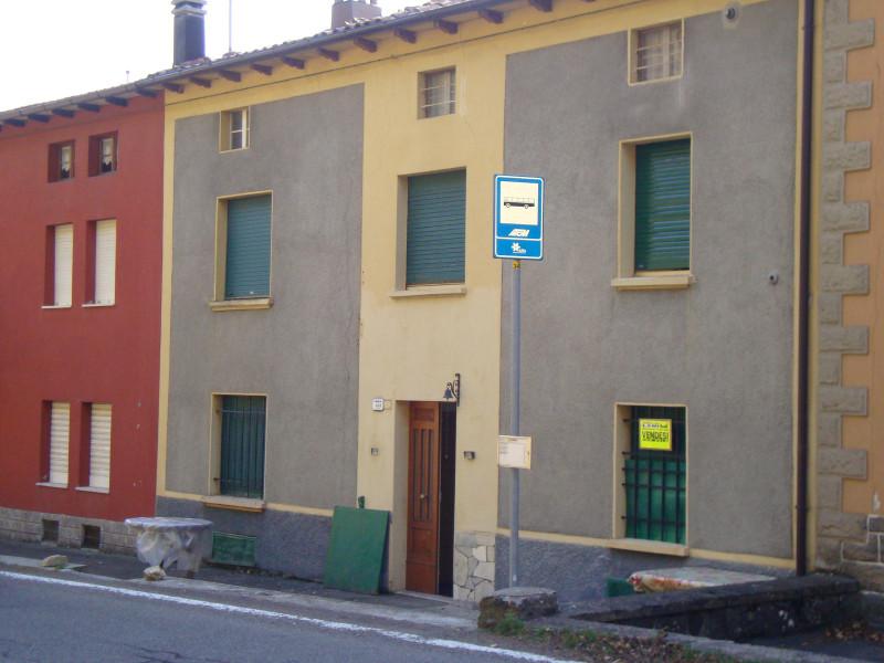 Appartamento Via Giardini  loading=