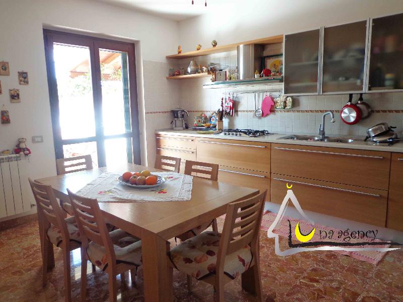 Villa Via Valentino Orsolino Cencelli  - foto 5