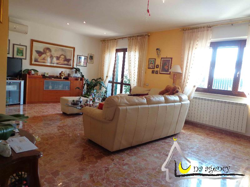 Villa Via Valentino Orsolino Cencelli  - foto 6