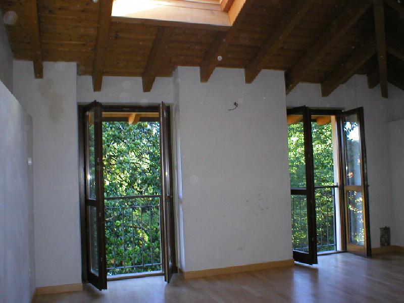 Attico via Nobili Martignoni, 10 CASTIGLIONE OLONA 