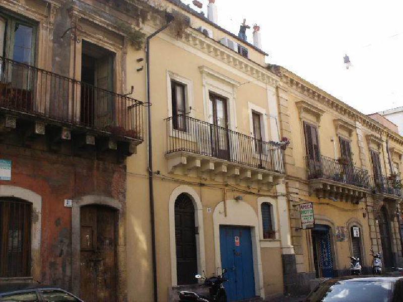 Palazzo - Stabile Via Ittar, Catania