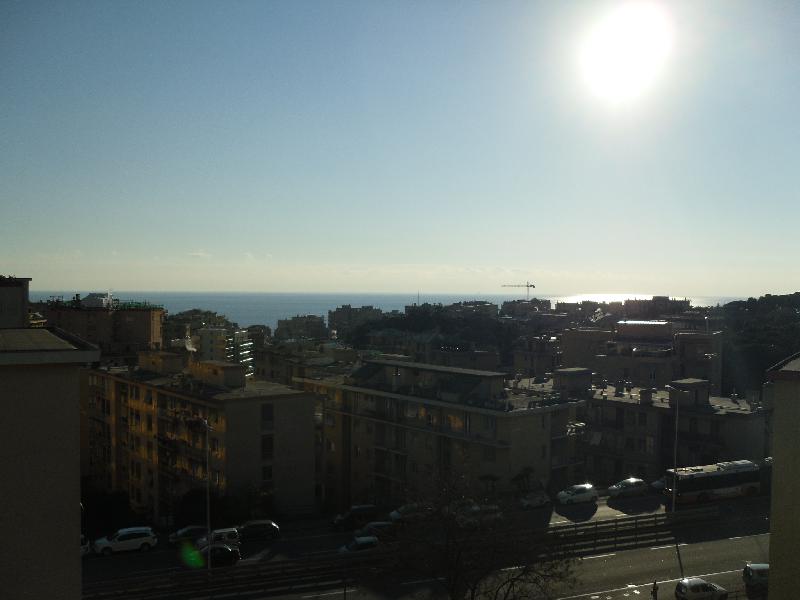 Appartamento Quarto Via Schiaffino  loading=