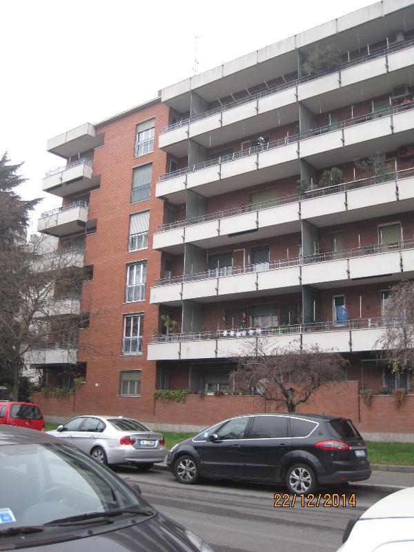 Appartamento in Vendita a Milano Via Cassoni 6
