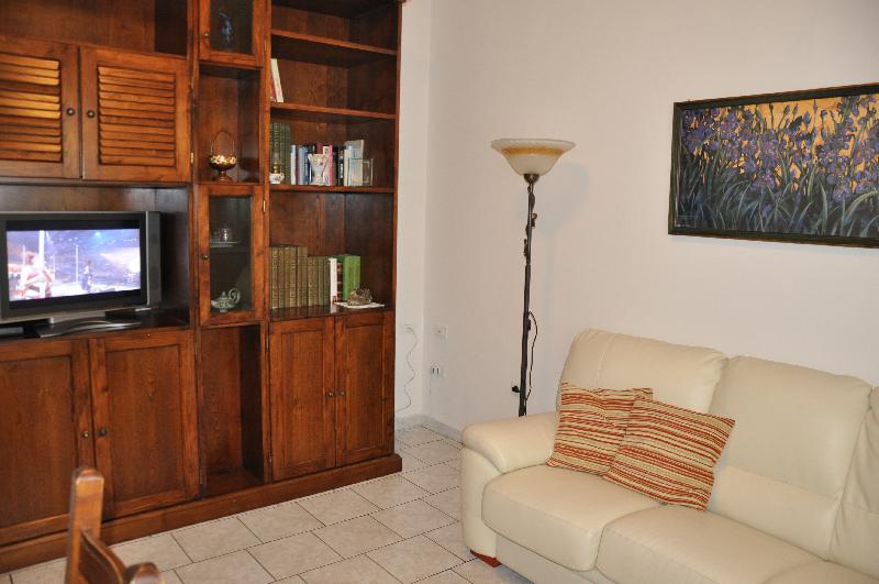 Appartamento VIA TOSCANINI  - foto 3