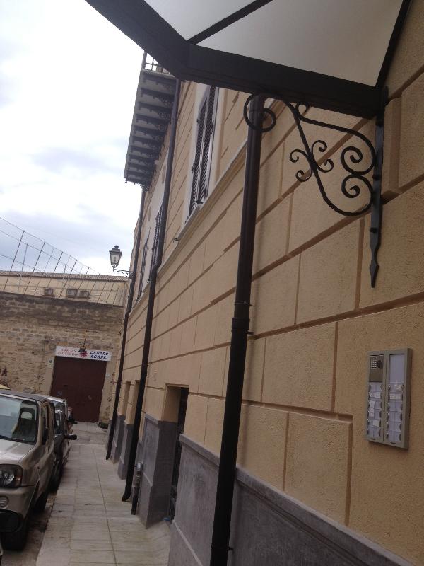 Appartamento piazza santa chiara  - foto 2