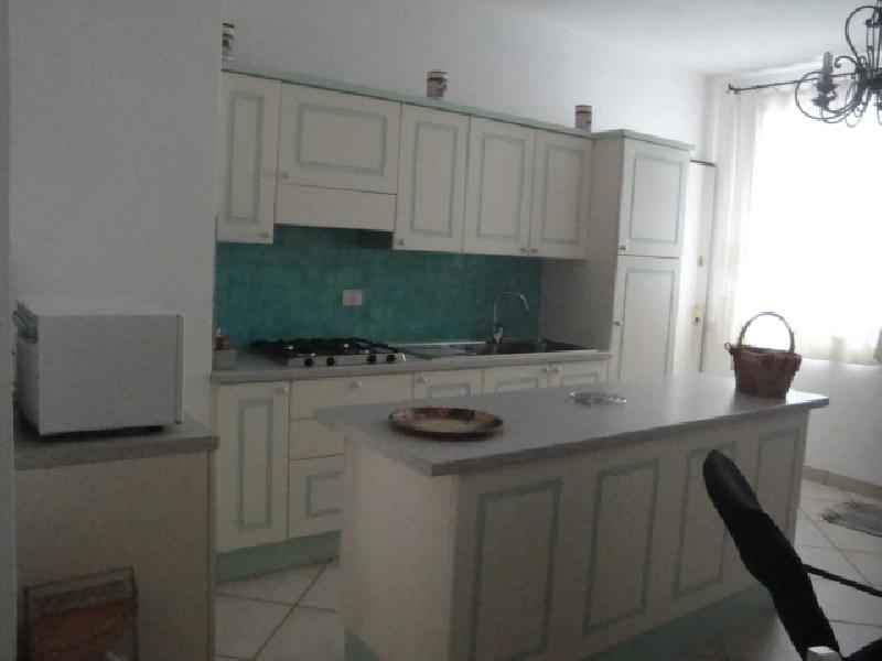 Appartamento via Carlo Alberto  - foto 2