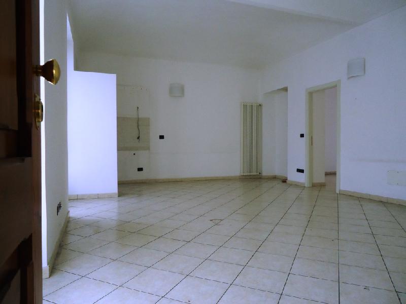 Appartamento via Bra 5  - foto 2
