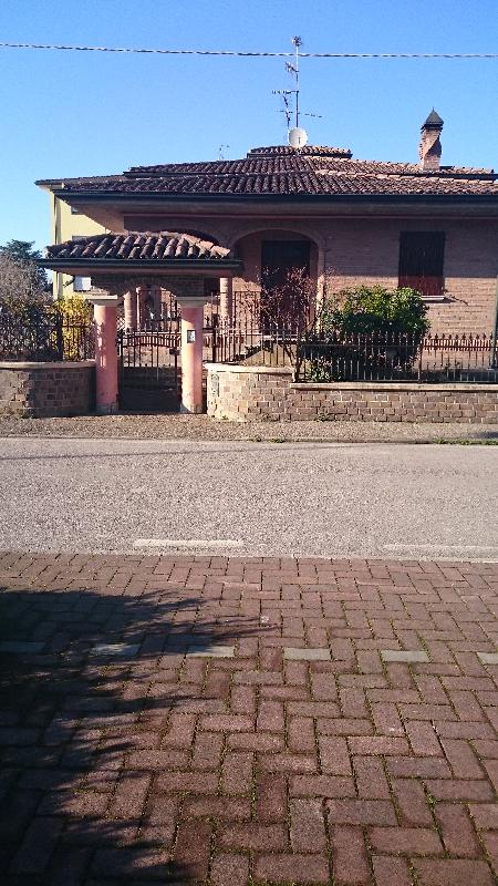 Casa bifamiliare 