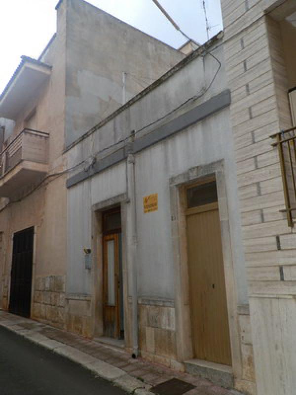 Casa indipendente Via Giovanni Vittoria, Turi